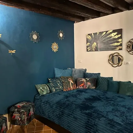 La Dimora Di Sofia Sul Canale A San Stae Venetië